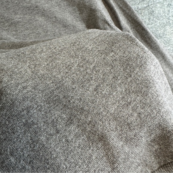 Leo & Ugo Paris Gray Sweater Women’s Black Cat Bow Graphic Long Sleeve Size 4 - Picture 13 of 15